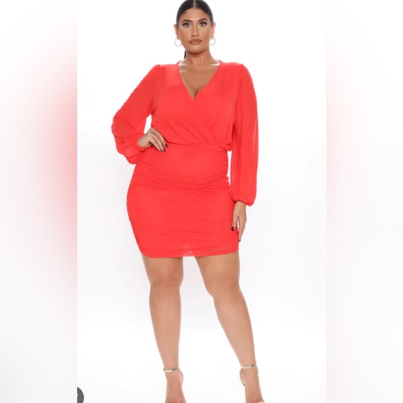 BRIGHT RED LONG SLEEVE RUCHED DRESS- 2XL - Picture 1 of 6